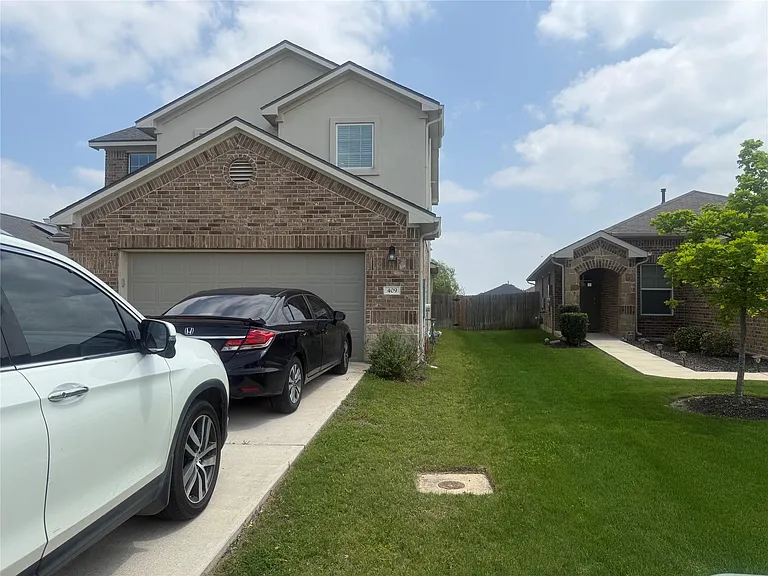 409 Otto Ave — Photo 3