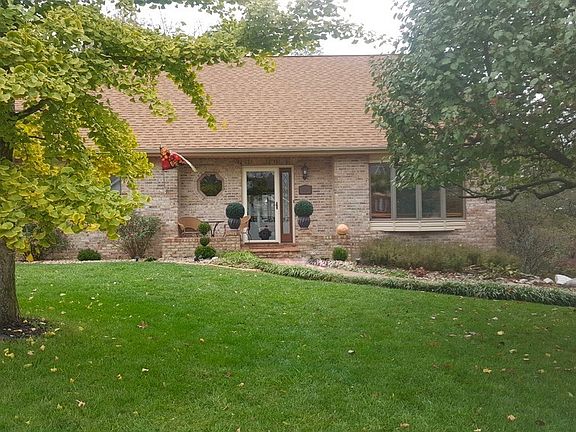 2nd image of 1427 Briar Village Ct