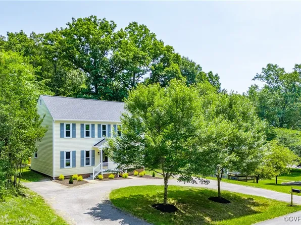 1307 Unison Dr, Midlothian, VA 23113