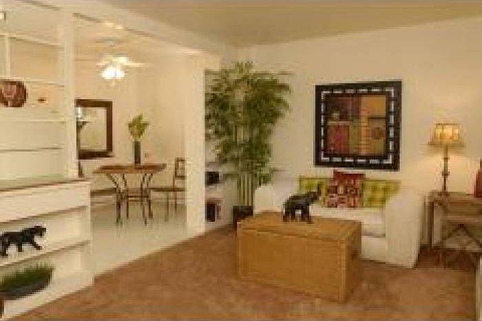 Jr. livingroom