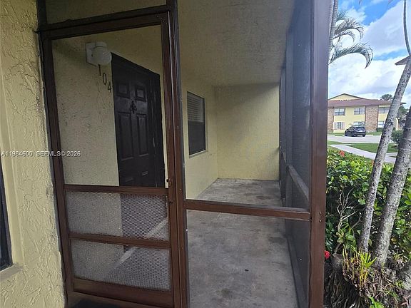 2nd image of 10020 Winding Lake Rd APT 104