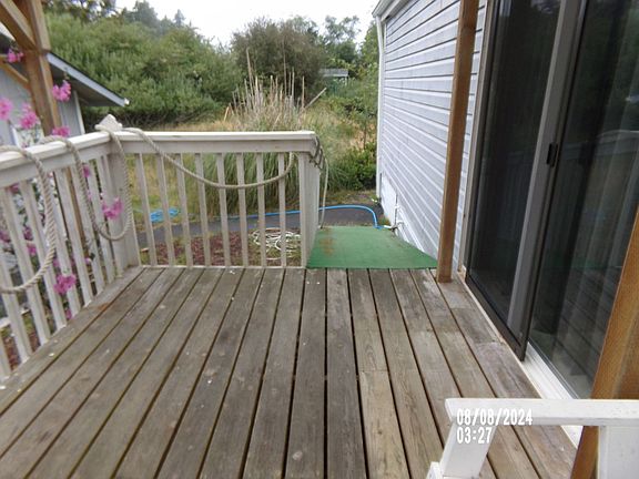 4th image of 636 Duck Lake Dr NE