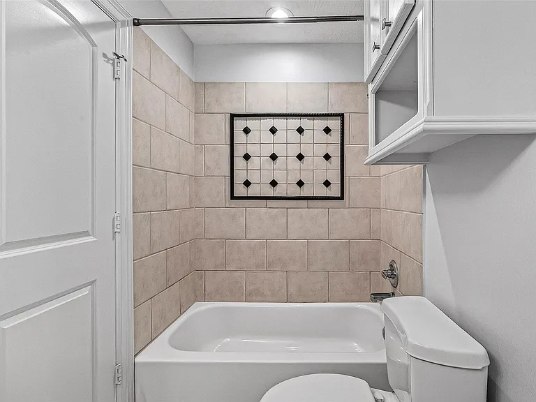 20637 Eagle Wood Trace Dr — Photo 32
