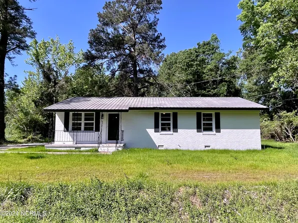 857 Mrs Tates Road, Whiteville, NC 28472