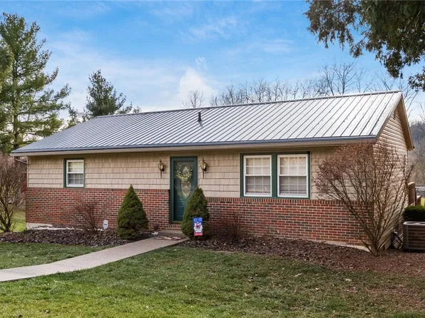 60999 Greenbriar Dr, Cambridge, OH 43725