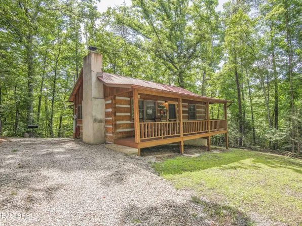 1510 Dawn Ln, Sevierville, TN 37876