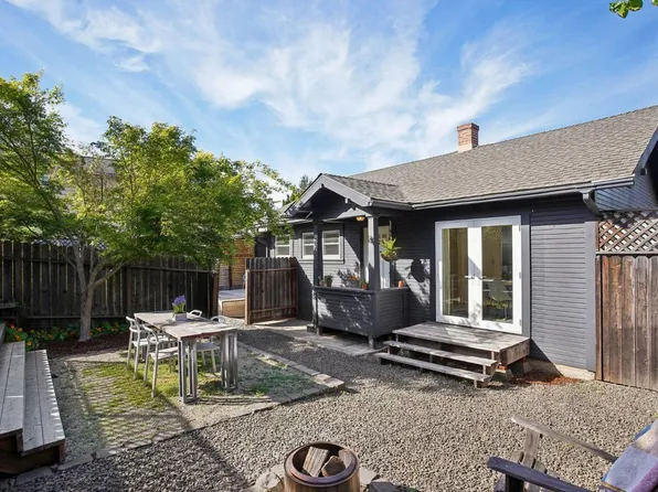 9 Hill Drive, Petaluma, CA 94952