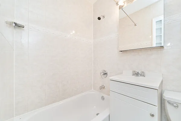 Rented by Living New York | media 15