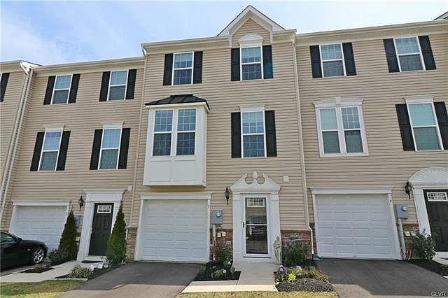 1st image of 7 Yellow Rose Ln