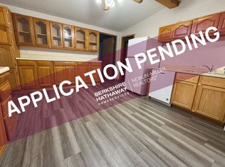 536 N Main St, Clinton, IN 47842