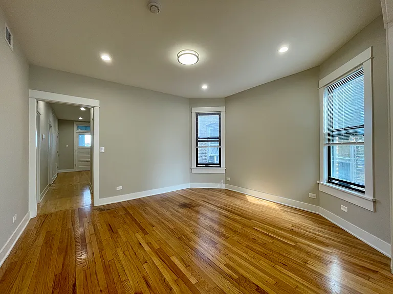 2143 N Keystone Ave #2 — Photo 11
