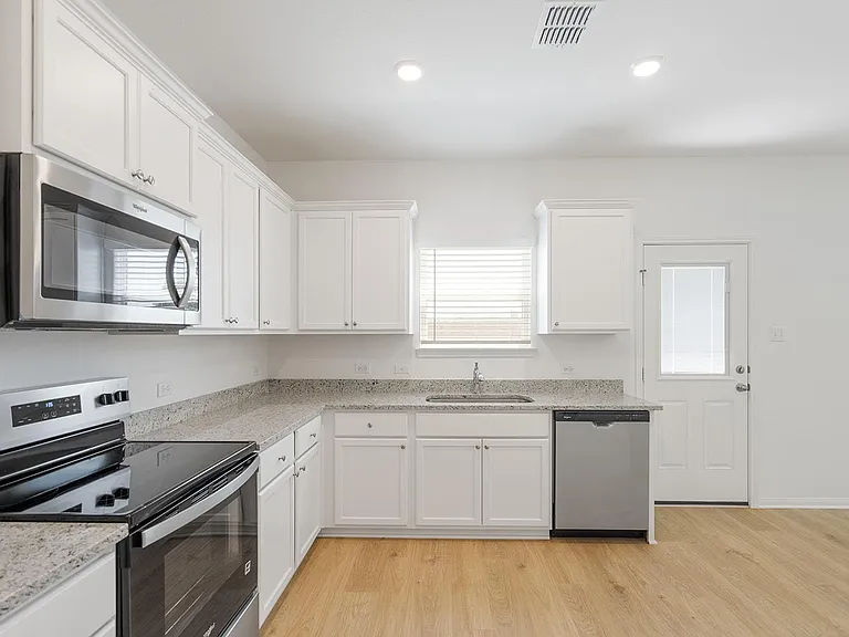 128 Desert Hare Dr — Photo 3