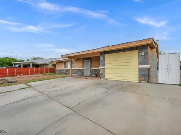 54 Del Amo Dr, Las Vegas, NV 89110