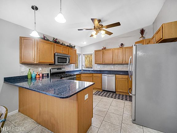 4th image of 6154 Grassland Ave