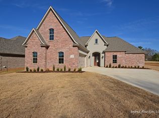 202 Sam Willen Dr, Benton, LA 71006