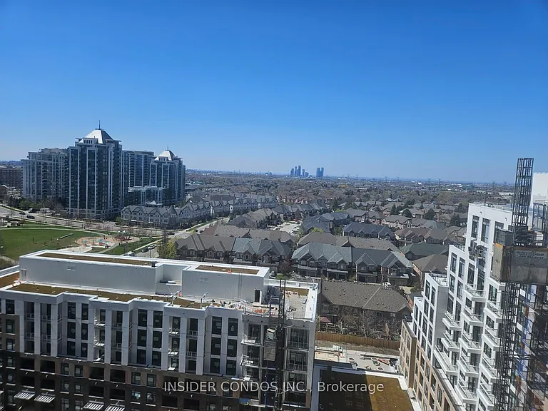 7950 Bathurst St #1412 — Photo 23