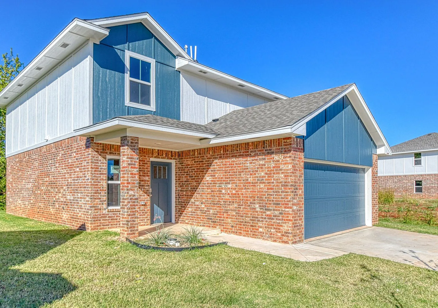 Move In Special: August Rent Free! — Photo 2