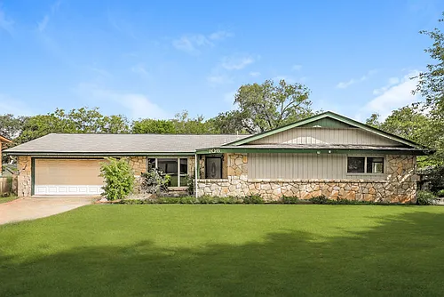 106 Furlong Dr Photo 1