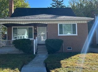 20236 Barlow St, Detroit, MI 48205