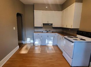 3046 Ernst St, Omaha, NE 68112