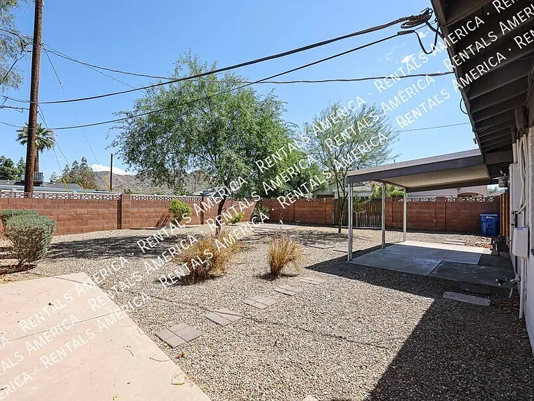 404 W Mission Ln — Photo 21