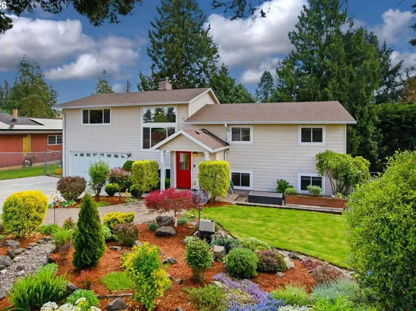 10520 NE Siskiyou St, Portland, OR 97220