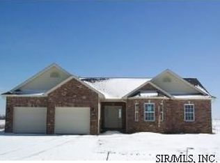 1420 Bridgehampton, Troy, IL 62294