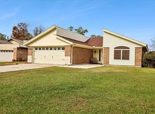 4220 Briarhill Ave, Orange, TX 77632