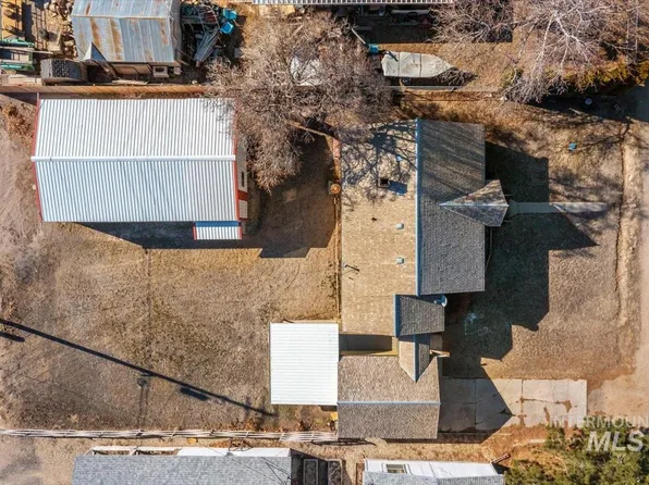 122 E Montana Ave, Homedale, ID 83628