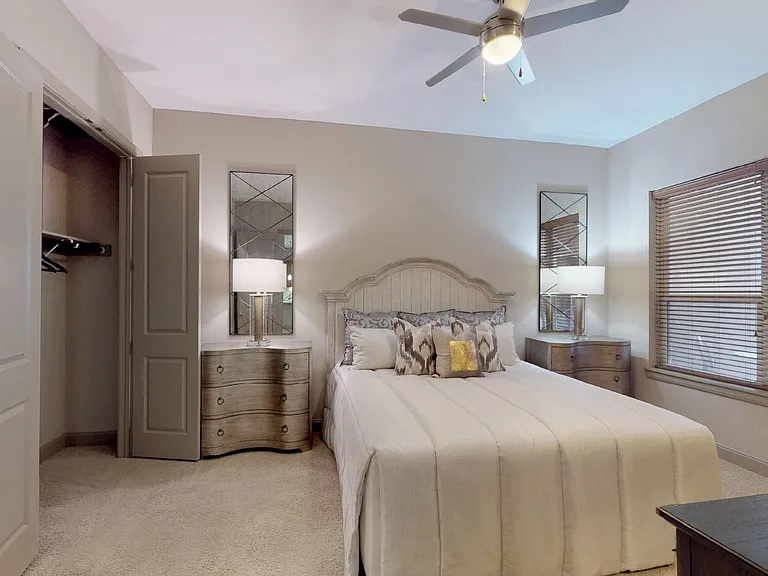 Tuscany Walk Apartments — Photo 10