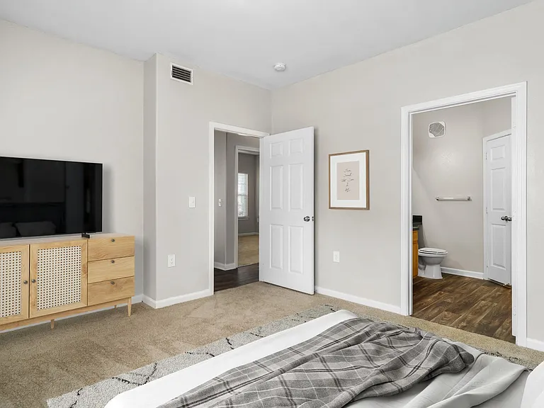 Elms - 2 Bed / 2 Bath - 1,020 Sq.Ft.