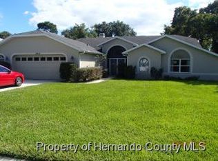 9650 Southern Belle Dr, Weeki Wachee, FL 34613
