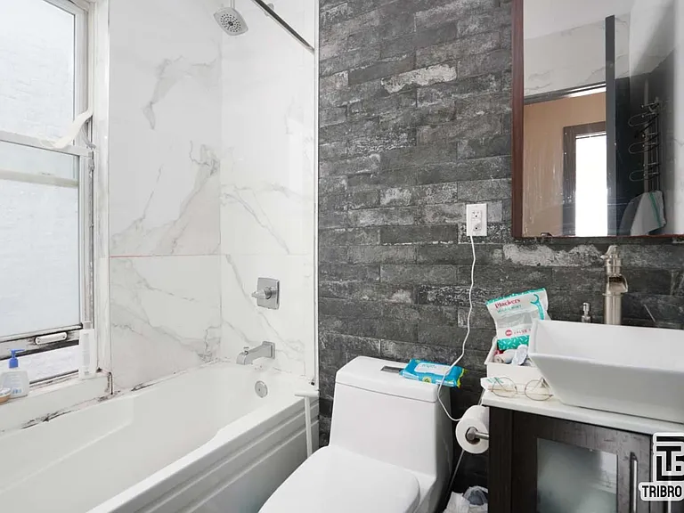141 Greene Ave #1 — Photo 8