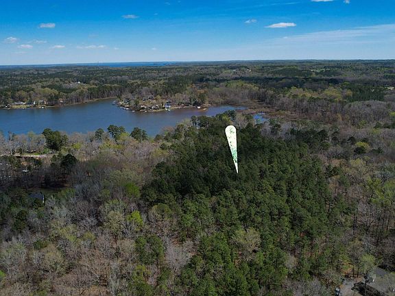 5th image of 650 Horse Creek Rd