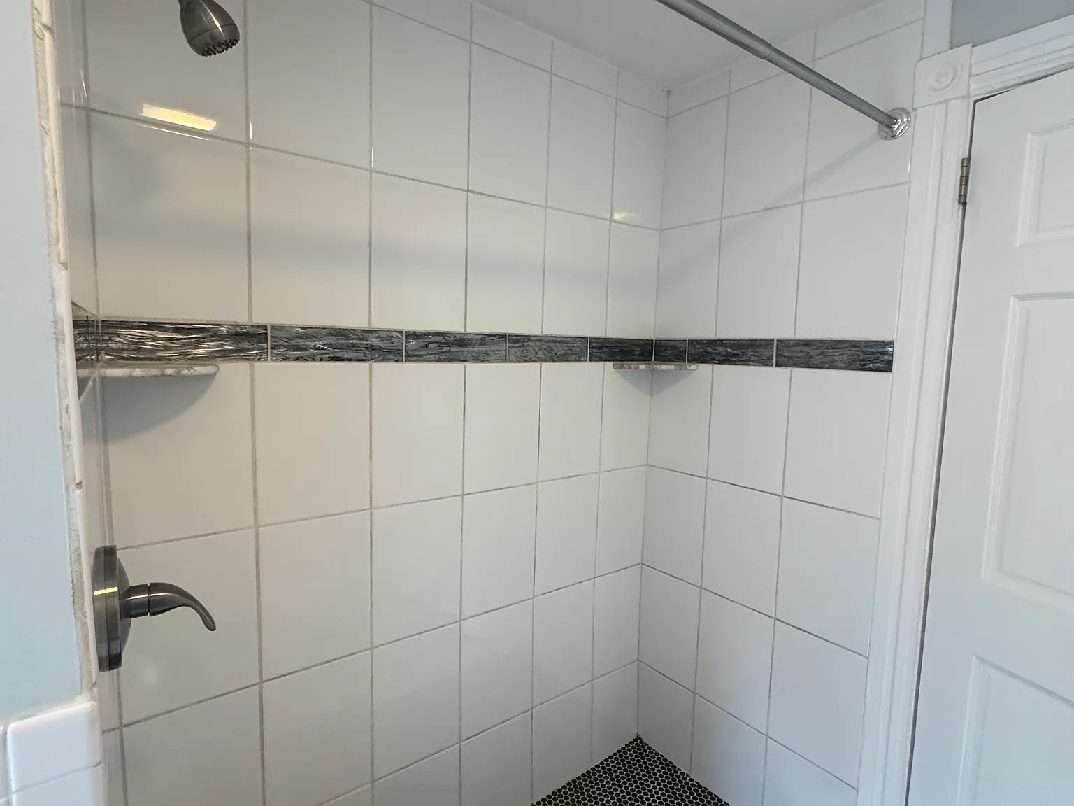 3 bed, $1,850 — Photo 2