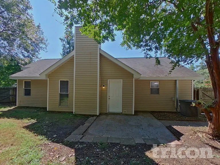 7100 Idlewild Brook Ln — Photo 16