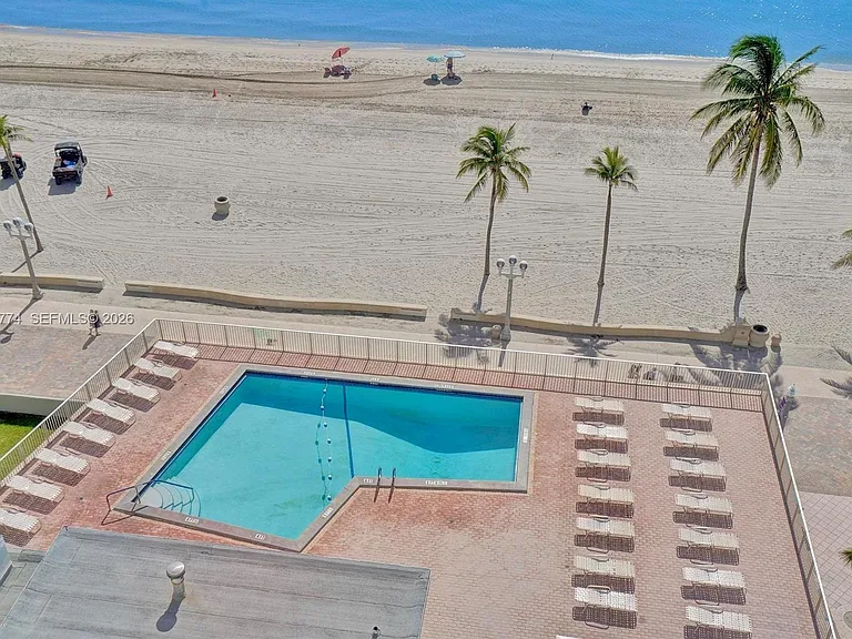 3111 N Ocean Dr #1110 — Photo 27