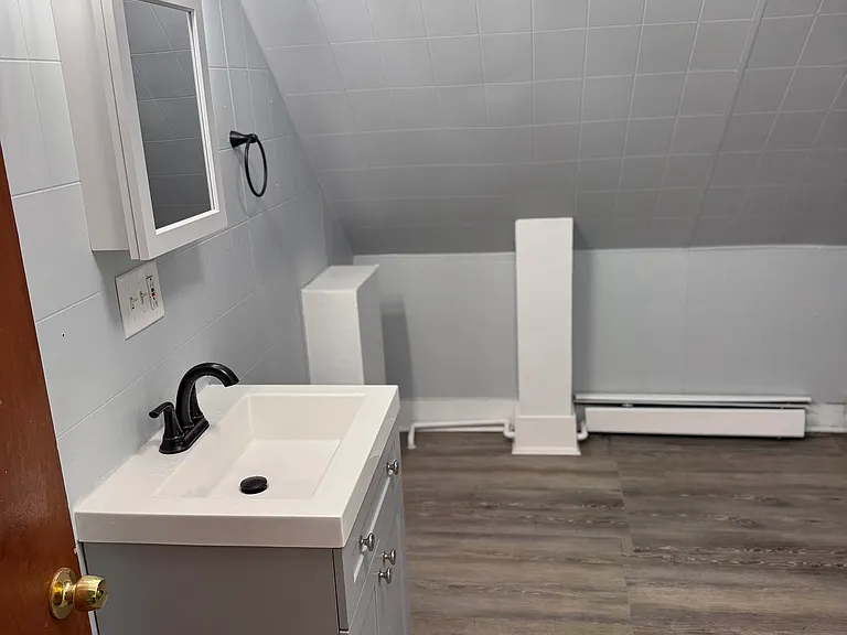 141 Spruce St #2 — Photo 10