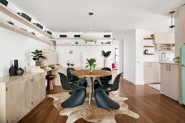 Sold by Compass | media 2