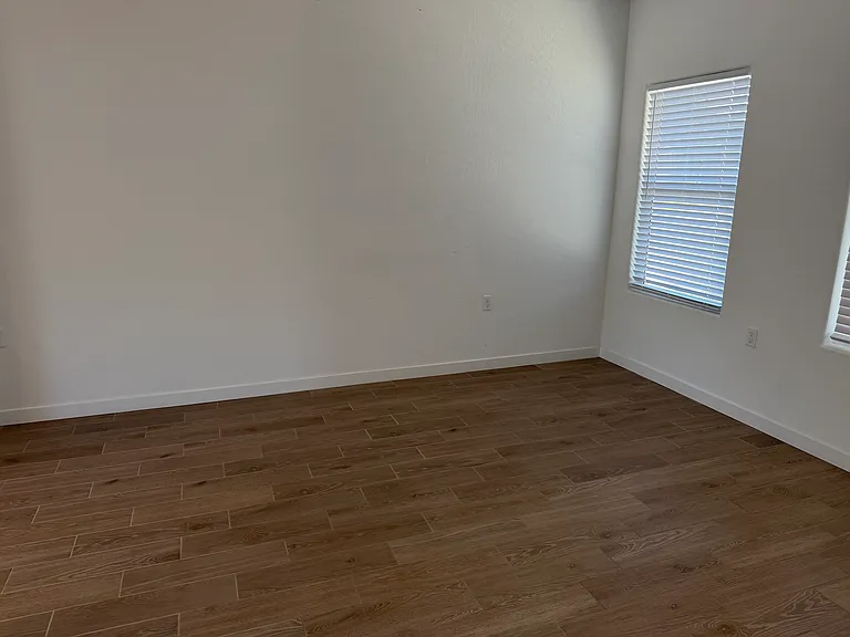 5868 E Tower Ave — Photo 17