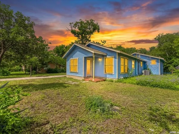 2033 SW 19th ST, San Antonio, TX 78207