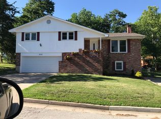3618 S Rock Beacon Rd, Jefferson City, MO 65109