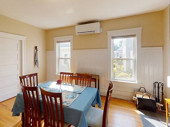 Beautiful afternoon sunlight reflecting into the newly painted dining room.