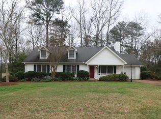 110 Nottingham Ln, Greenwood, SC 29649