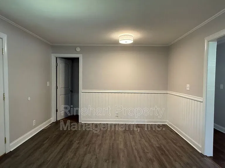645 Greenbriar Ave — Photo 7
