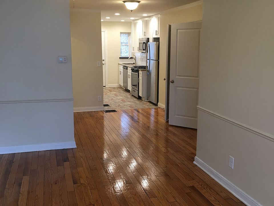 1st image of 1345 W 6th Ave APT D