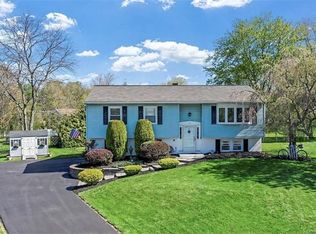12 Puritan Ln, Washingtonville, NY