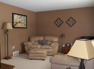 5 Ann Marie Dr, Lancaster, NY