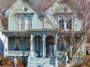 11 S Main St, Stockton, NJ
