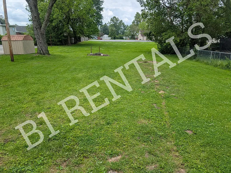 1020 Bennett St — Photo 9